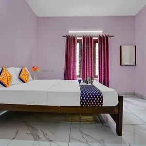 Spot On Shalom Palace Residency Hotel
